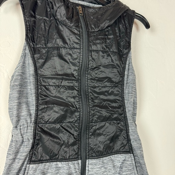The North Face Jacket Coat‎ Vest Sleeveless Pseudio Heather Gray Black Hooded - Picture 5 of 11